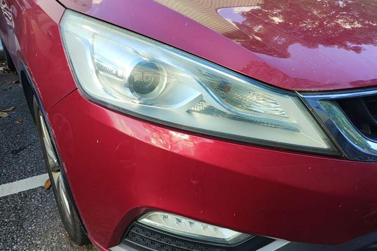 Used Geely Auto Emgrand GS 2016 Elegant Edition 1.3T Automatic LingShang Model Right Front Headlight