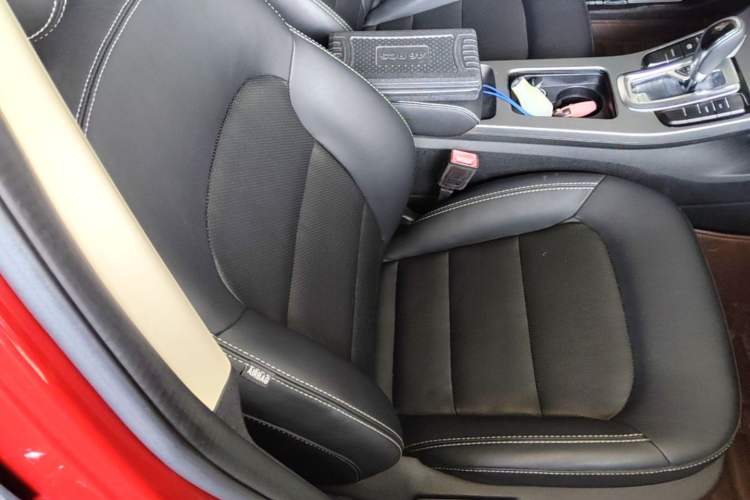Used Geely Auto Emgrand GS 2016 Sport Edition 1.3T Automatic LingShang Model Right Front Seat