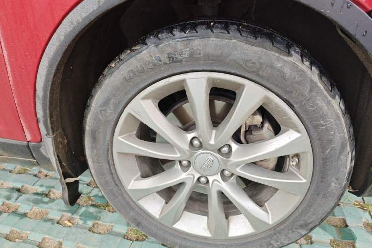 Used Geely Auto Emgrand GS 2016 Elegant Edition 1.8L Automatic LingShang Model Right Front Wheel Hub