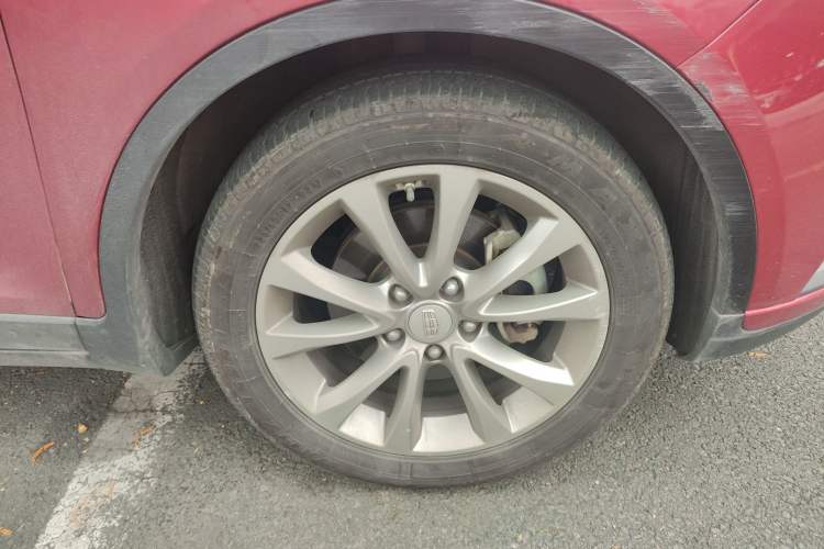 Used Geely Auto Emgrand GS 2016 Elegant Edition 1.3T Automatic LingShang Model Right Front Wheel Hub