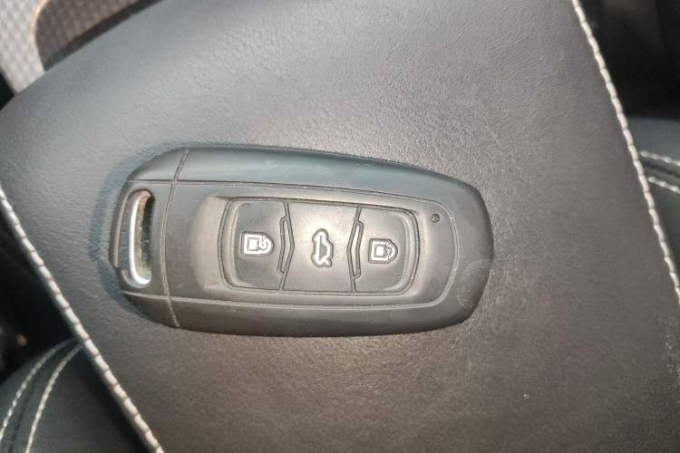 Used Geely Auto Emgrand GS 2016 Elegant Edition 1.3T Automatic LingShang Model Vehicle Key