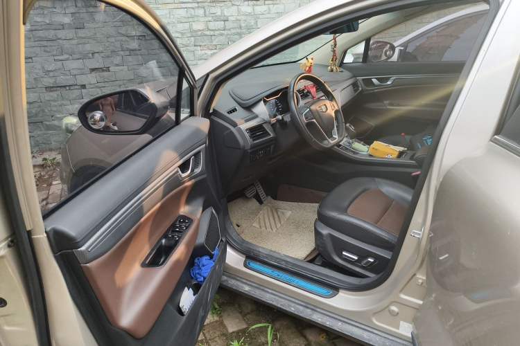 Used Geely Auto Emgrand GS 2016 Elegant Edition 1.3T Automatic ZhenShang Model Driver Seat