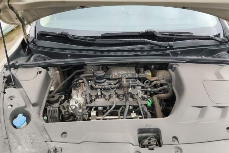 Used Geely Auto Emgrand GS 2016 Sport Edition 1.3T Automatic LingShang Model Engine Bay