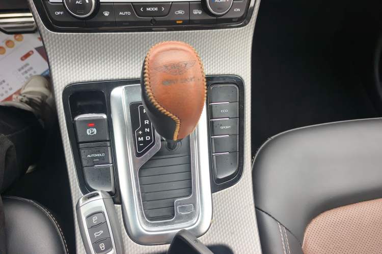 Used Geely Auto Emgrand GS 2016 Sport Edition 1.3T Automatic ZhenShang Model Gear Lever