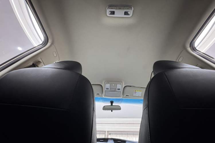 Used Geely Auto Emgrand GS 2016 Elegant Edition 1.3T Manual LingShang Model Headliner