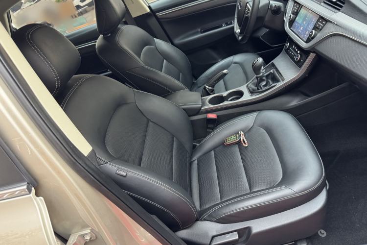 Used Geely Auto Emgrand GS 2016 Elegant Edition 1.3T Manual LingShang Model Interior 11
