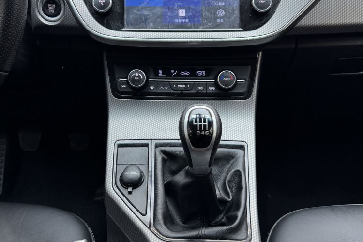 Used Geely Auto Emgrand GS 2016 Elegant Edition 1.3T Manual LingShang Model Interior 4
