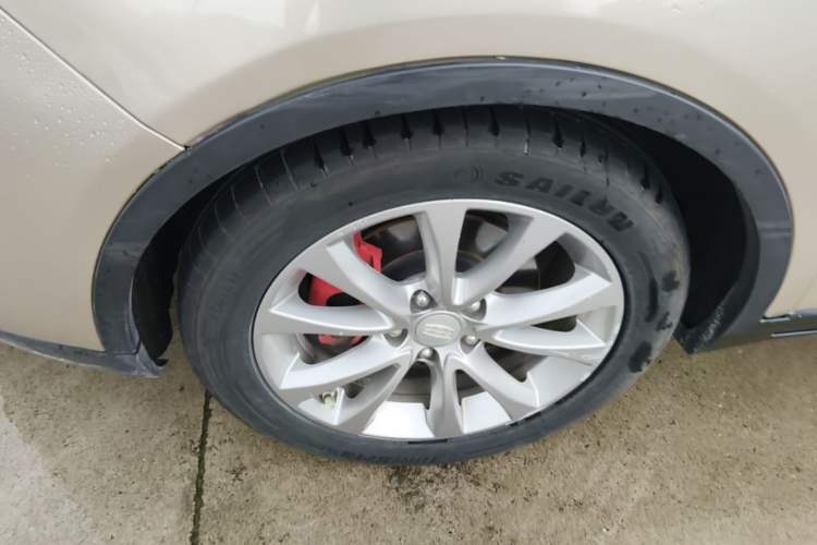 Used Geely Auto Emgrand GS 2016 Sport Edition 1.3T Automatic LingShang Model Left Front Wheel Hub