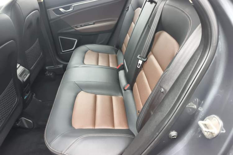 Used Geely Auto Emgrand GS 2016 Sport Edition 1.3T Automatic ZhenShang Model Left Rear Seat
