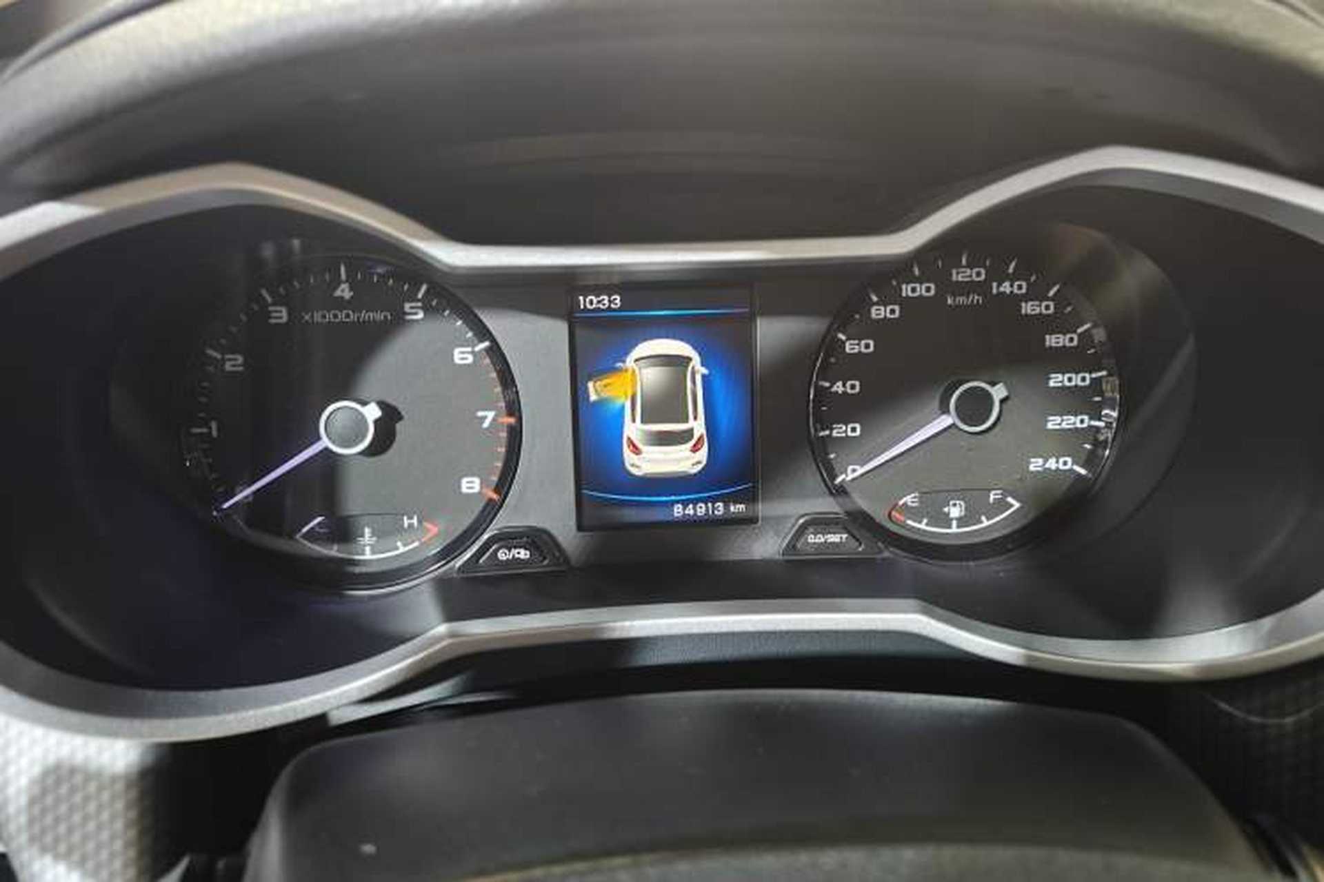 Used Geely Auto Emgrand GS 2016 Elegant Edition 1.3T Automatic LingShang Model Odometer Close Up