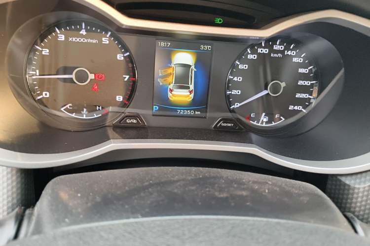 Used Geely Auto Emgrand GS 2016 Elegant Edition 1.3T Automatic ZhenShang Model Odometer Close Up