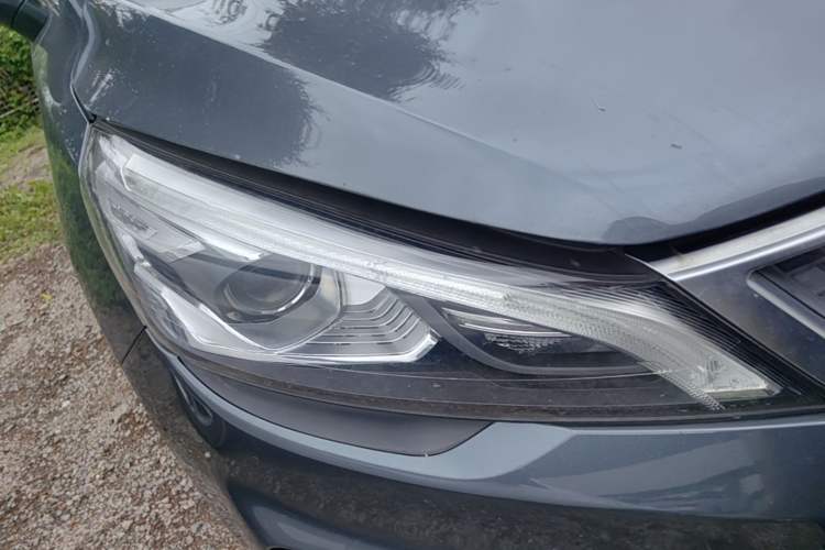 Used Geely Auto Emgrand GS 2016 Sport Edition 1.3T Automatic ZhenShang Model Right Front Headlight