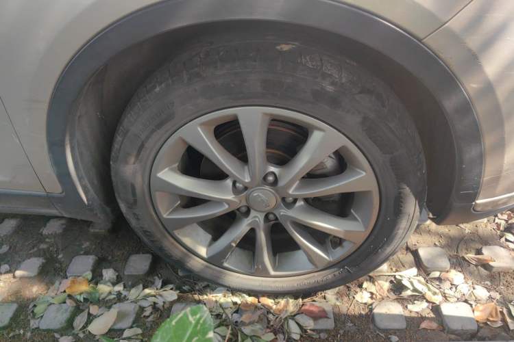 Used Geely Auto Emgrand GS 2016 Sport Edition 1.3T Automatic LingShang Model Right Front Wheel Hub