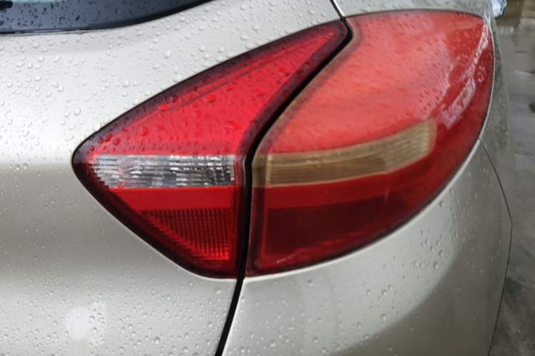 Used Geely Auto Emgrand GS 2016 Sport Edition 1.3T Automatic LingShang Model Right Rear Taillight