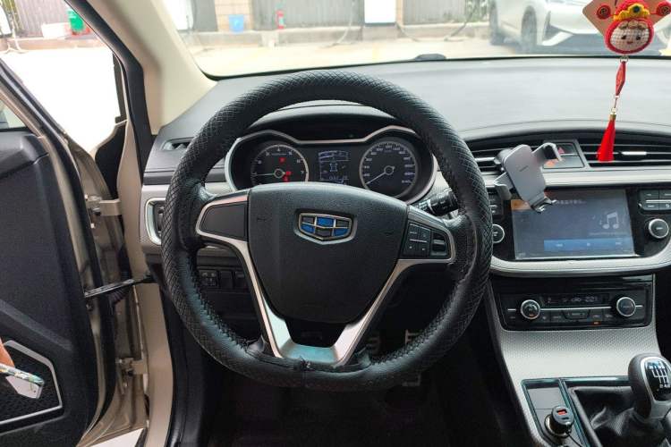 Used Geely Auto Emgrand GS 2016 Sports Edition 1.8L Manual LingShang Model Steering Wheel