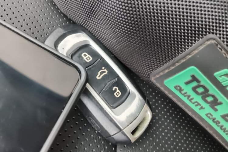 Used Geely Auto Emgrand GS 2016 Sport Edition 1.3T Automatic LingShang Model Vehicle Key