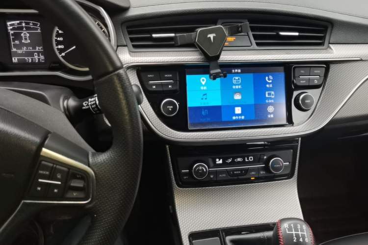 Used Geely Auto Emgrand GS 2016 Elegant Edition 1.3T Manual LingShang Model Audio And AC Panel
