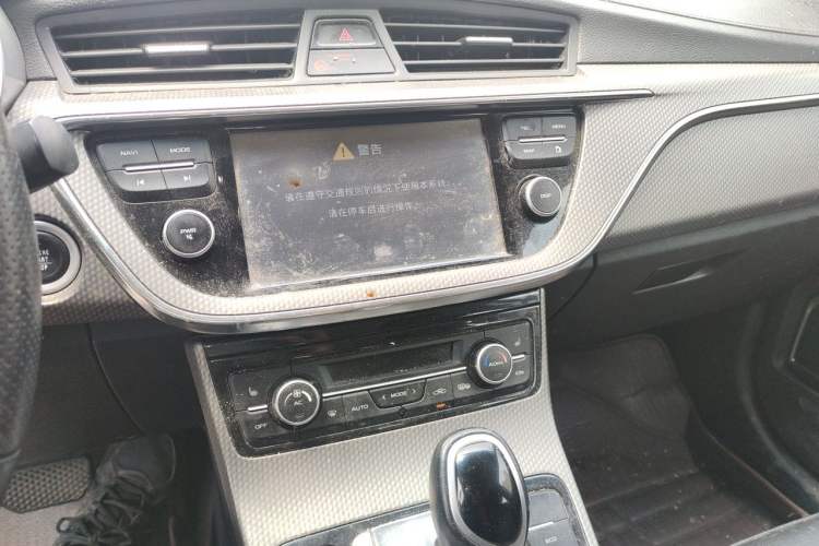 Used Geely Auto Emgrand GS 2016 Sport Edition 1.3T Automatic LingShang Model Audio And AC Panel