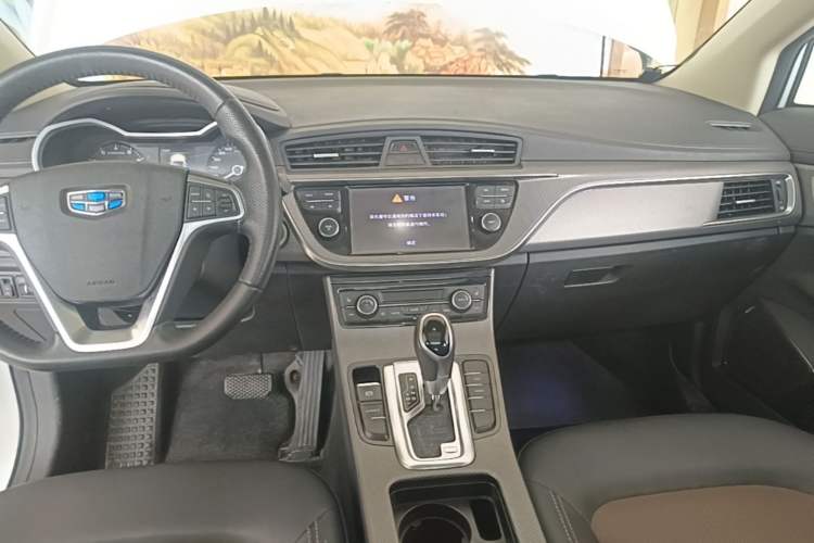 Used Geely Auto Emgrand GS 2016 Elegant Edition 1.3T Automatic ZhenShang Model Audio And AC Panel