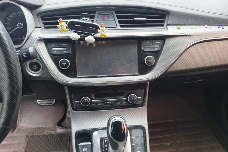 Used Geely Auto Emgrand GS 2016 Sport Edition 1.3T Automatic LingShang Model Audio And AC Panel