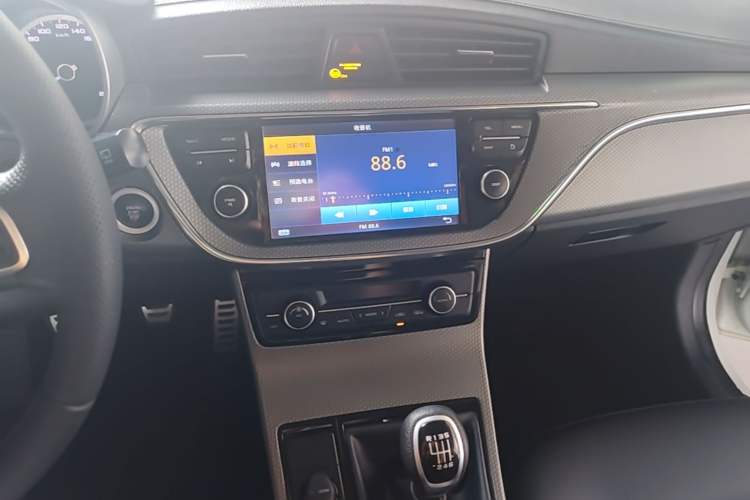 Used Geely Auto Emgrand GS 2016 Sports Edition 1.8L Manual LingShang Model Audio And AC Panel