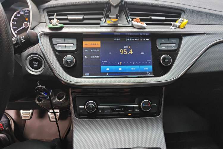 Used Geely Auto Emgrand GS 2016 Sports Edition 1.8L Manual LingShang Model Audio And AC Panel