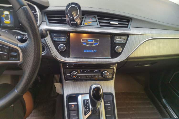 Used Geely Auto Emgrand GS 2016 Elegant Edition 1.8L Automatic LingShang Model Audio And AC Panel