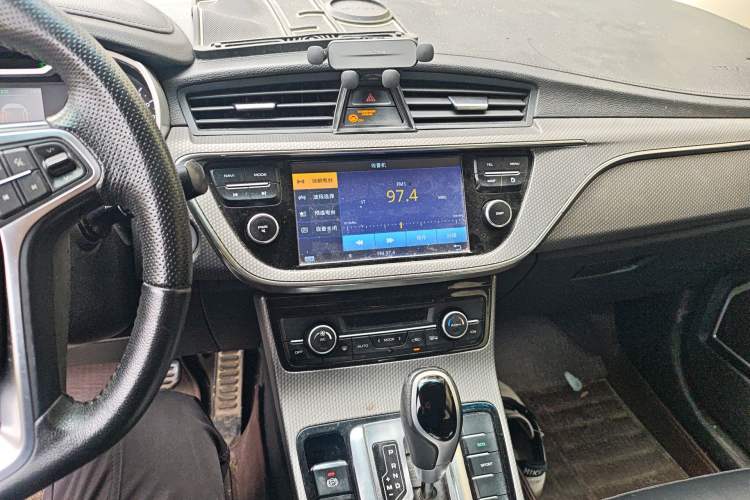 Used Geely Auto Emgrand GS 2016 Sport Edition 1.3T Automatic LingShang Model Audio And AC Panel