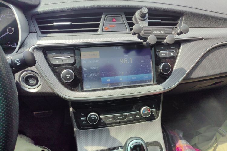 Used Geely Auto Emgrand GS 2016 Sport Edition 1.3T Automatic ZhenShang Model Audio And AC Panel