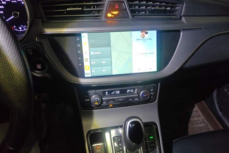 Used Geely Auto Emgrand GS 2016 Elegant Edition 1.3T Automatic ZhenShang Model Audio And AC Panel