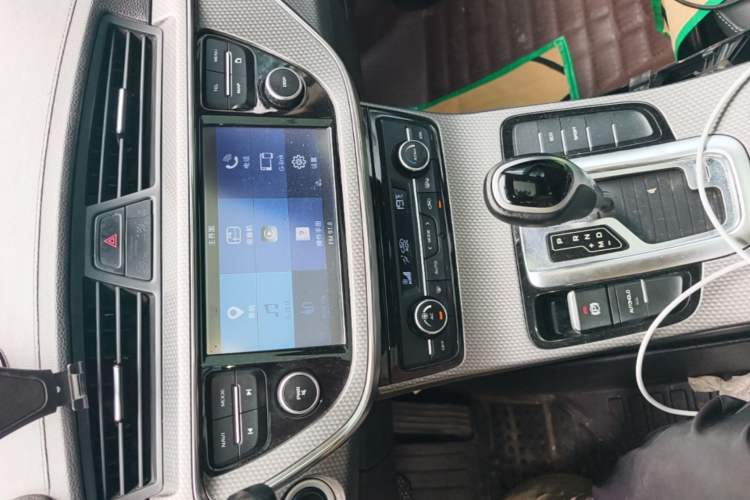 Used Geely Auto Emgrand GS 2016 Elegant Edition 1.8L Automatic LingShang Model Audio And AC Panel