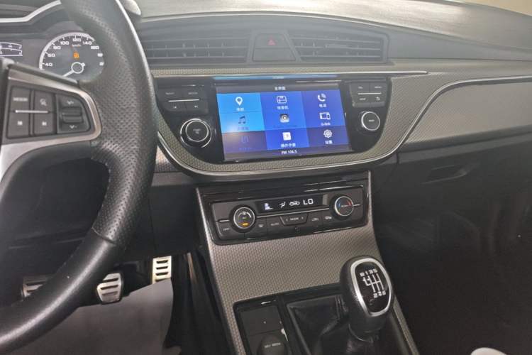 Used Geely Auto Emgrand GS 2016 Sports Edition 1.8L Manual LingShang Model Audio And AC Panel