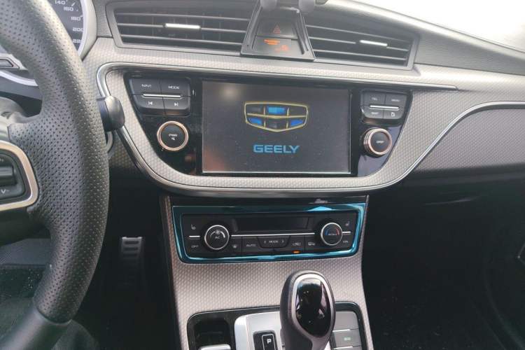 Used Geely Auto Emgrand GS 2016 Sport Edition 1.3T Automatic ZhenShang Model Audio And AC Panel