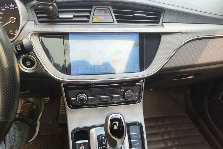 Used Geely Auto Emgrand GS 2016 Sport Edition 1.3T Automatic LingShang Model Audio And AC Panel