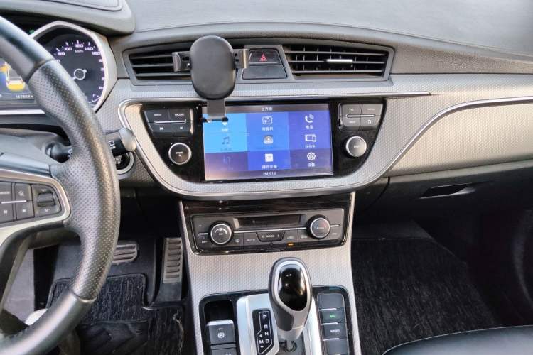 Used Geely Auto Emgrand GS 2016 Sport Edition 1.3T Automatic LingShang Model Audio And AC Panel