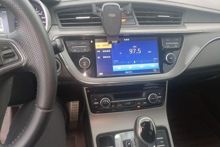 Used Geely Auto Emgrand GS 2016 Sport Edition 1.3T Automatic ZhenShang Model Audio And AC Panel