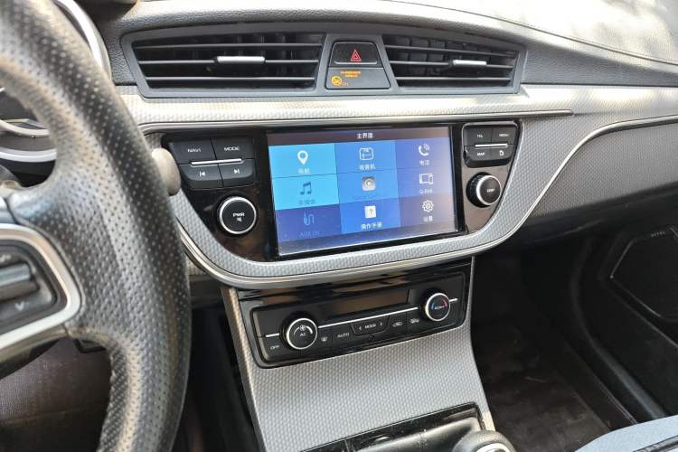 Used Geely Auto Emgrand GS 2016 Sports Edition 1.8L Manual LingShang Model Audio And AC Panel