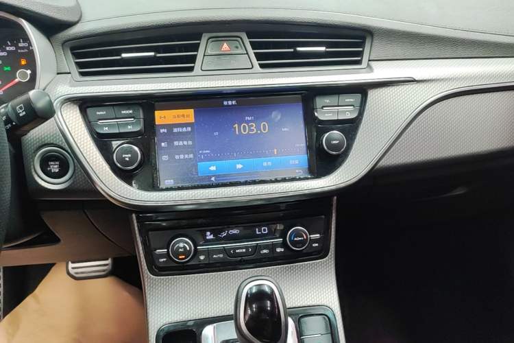 Used Geely Auto Emgrand GS 2016 Sport Edition 1.8L Automatic LingShang Model Audio And AC Panel