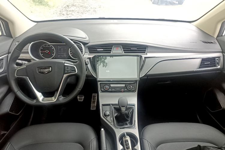 Used Geely Auto Emgrand GS 2016 Sports Edition 1.8L Manual LingShang Model Center Console