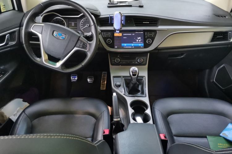 Used Geely Auto Emgrand GS 2016 Sport Edition 1.3T Manual LingShang Model Center Console