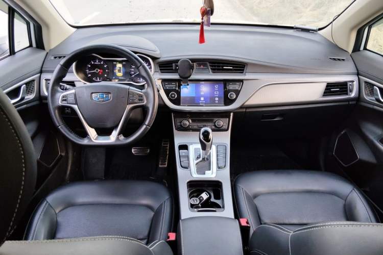 Used Geely Auto Emgrand GS 2016 Sport Edition 1.3T Automatic LingShang Model Center Console