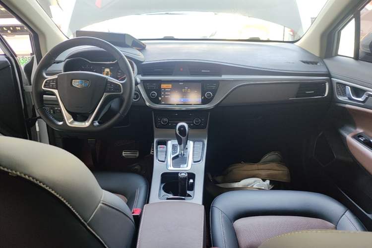 Used Geely Auto Emgrand GS 2016 Sport Edition 1.3T Automatic ZhenShang Model Center Console