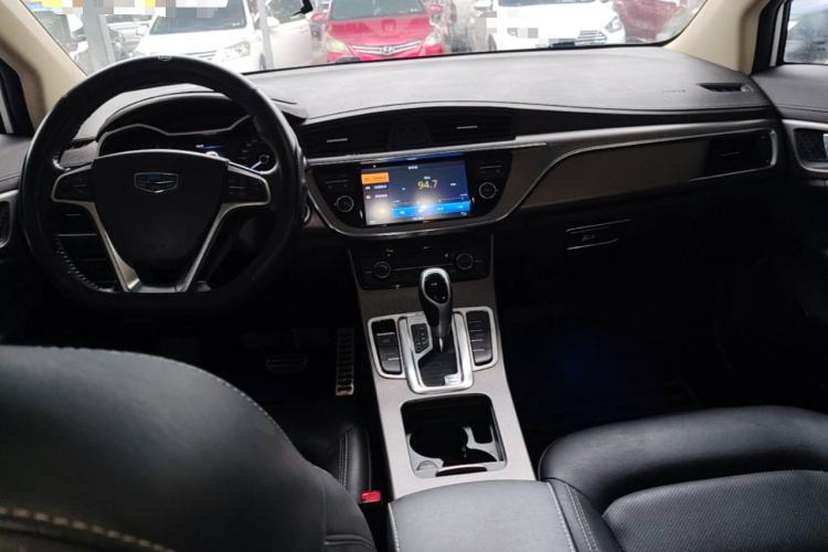 Used Geely Auto Emgrand GS 2016 Sport Edition 1.8L Automatic LingShang Model Center Console