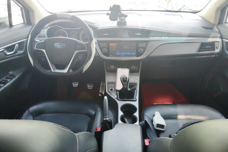 Used Geely Auto Emgrand GS 2016 Sports Edition 1.8L Manual LingShang Model Center Console