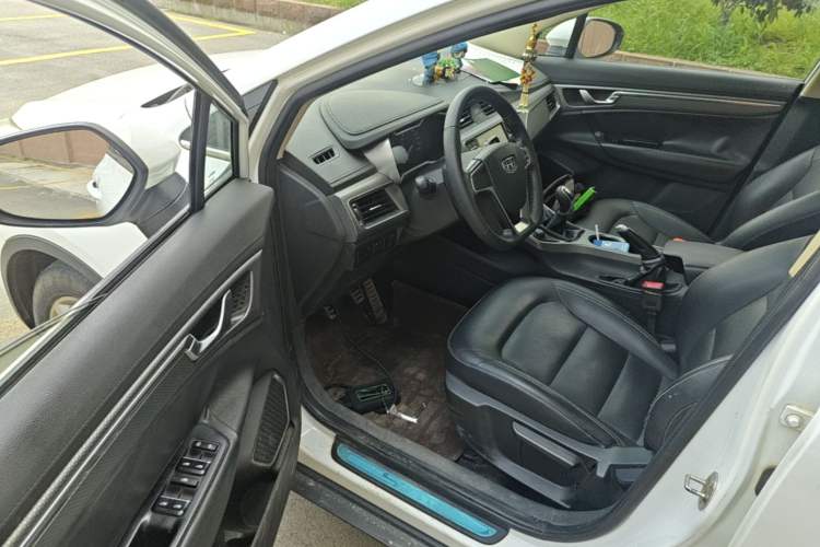 Used Geely Auto Emgrand GS 2016 Sports Edition 1.8L Manual LingShang Model Driver Seat