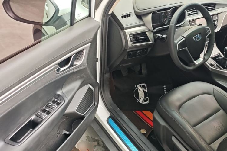 Used Geely Auto Emgrand GS 2016 Elegant Edition 1.8L Manual LingShang Model Driver Seat