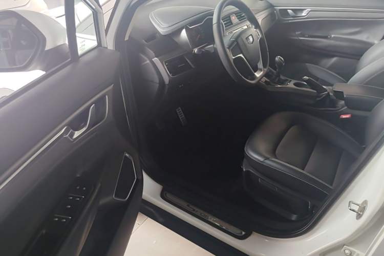 Used Geely Auto Emgrand GS 2016 Sports Edition 1.8L Manual LingShang Model Driver Seat