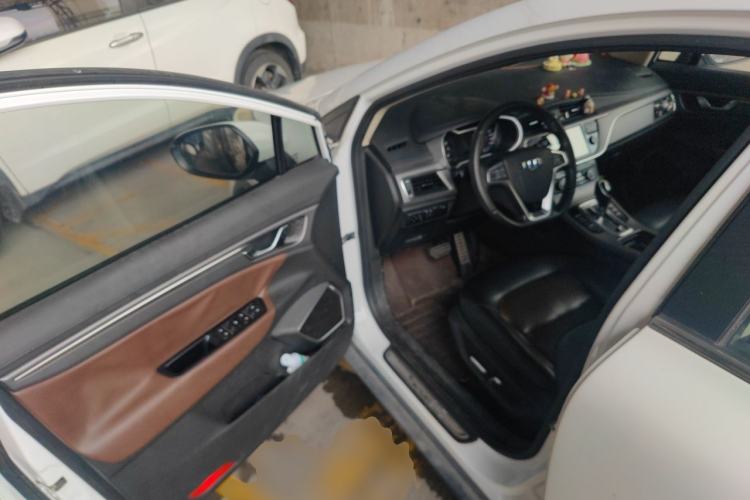Used Geely Auto Emgrand GS 2016 Elegant Edition 1.3T Automatic ZhenShang Model Driver Seat