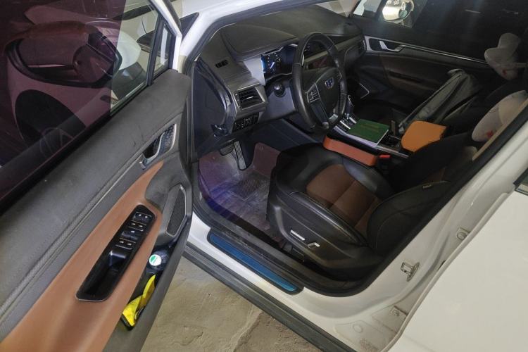 Used Geely Auto Emgrand GS 2016 Elegant Edition 1.3T Automatic ZhenShang Model Driver Seat