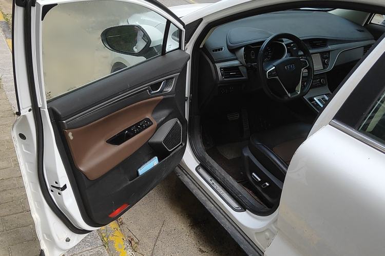 Used Geely Auto Emgrand GS 2016 Sport Edition 1.3T Automatic ZhenShang Model Driver Seat